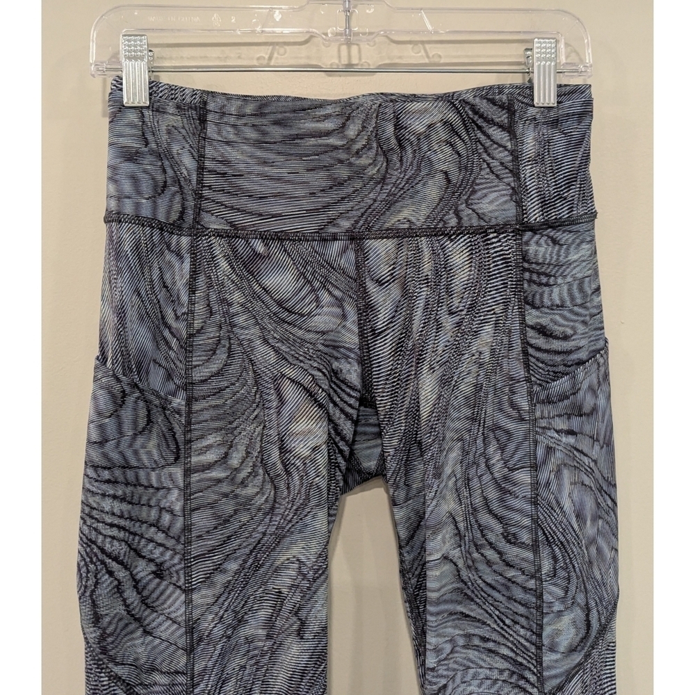 Lululemon Fast And Free High Rise Crop 23" Inseam In Dimensional Icing Size 6 - Picture 2 of 8
